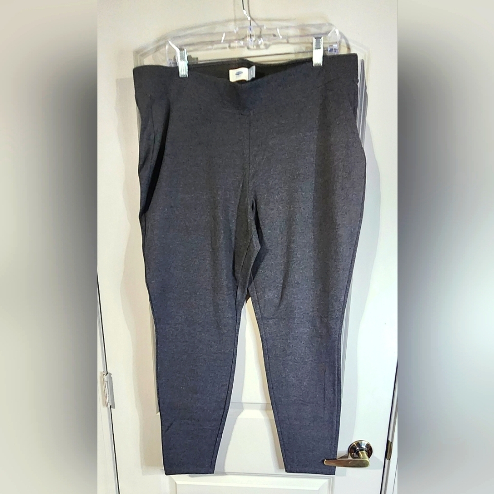 🌸 3/$25 🌸 Old Navy Ankle Length Leggings Size XL